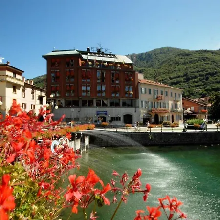 Hotel Croce Bianca 3*