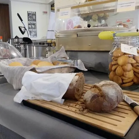 Hotel Croce Bianca 3*