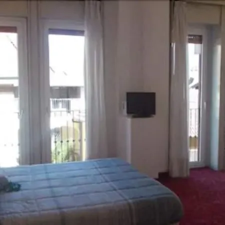 Hotel Croce Bianca 3*