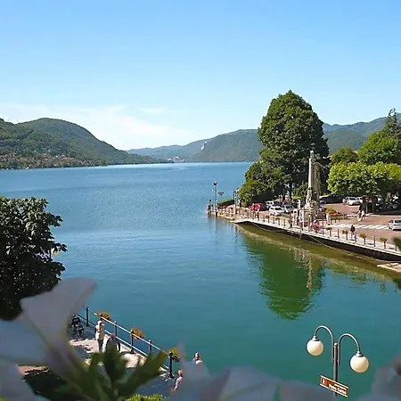 Hotel Croce Bianca 3*