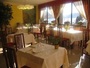 Hotel Croce Bianca 3*