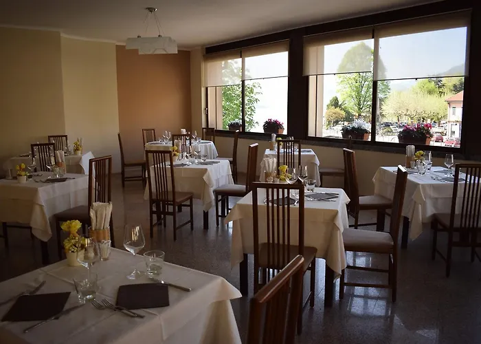 Hotel Croce Bianca 3*